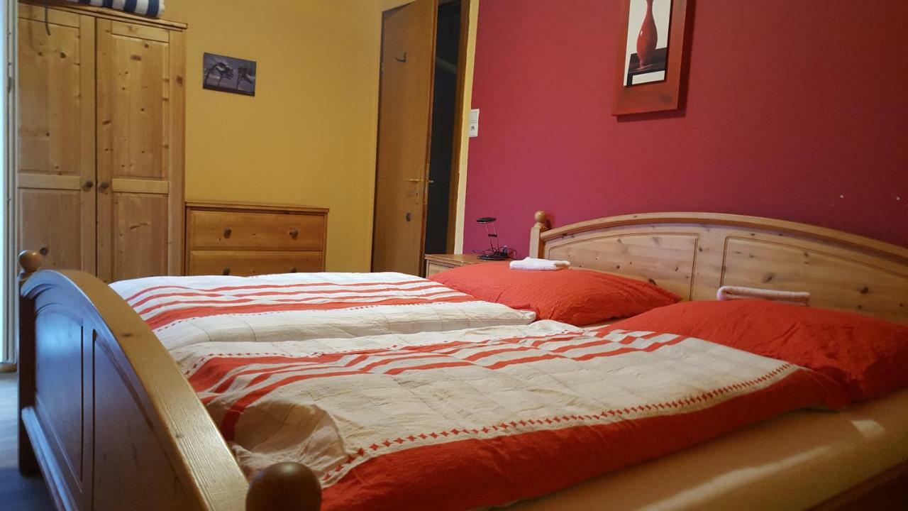 Wohnung 2 mit Balkon- Haus Annegrete Esens Exterior foto