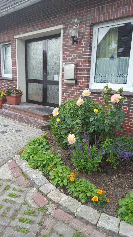 Wohnung 2 mit Balkon- Haus Annegrete Esens Exterior foto