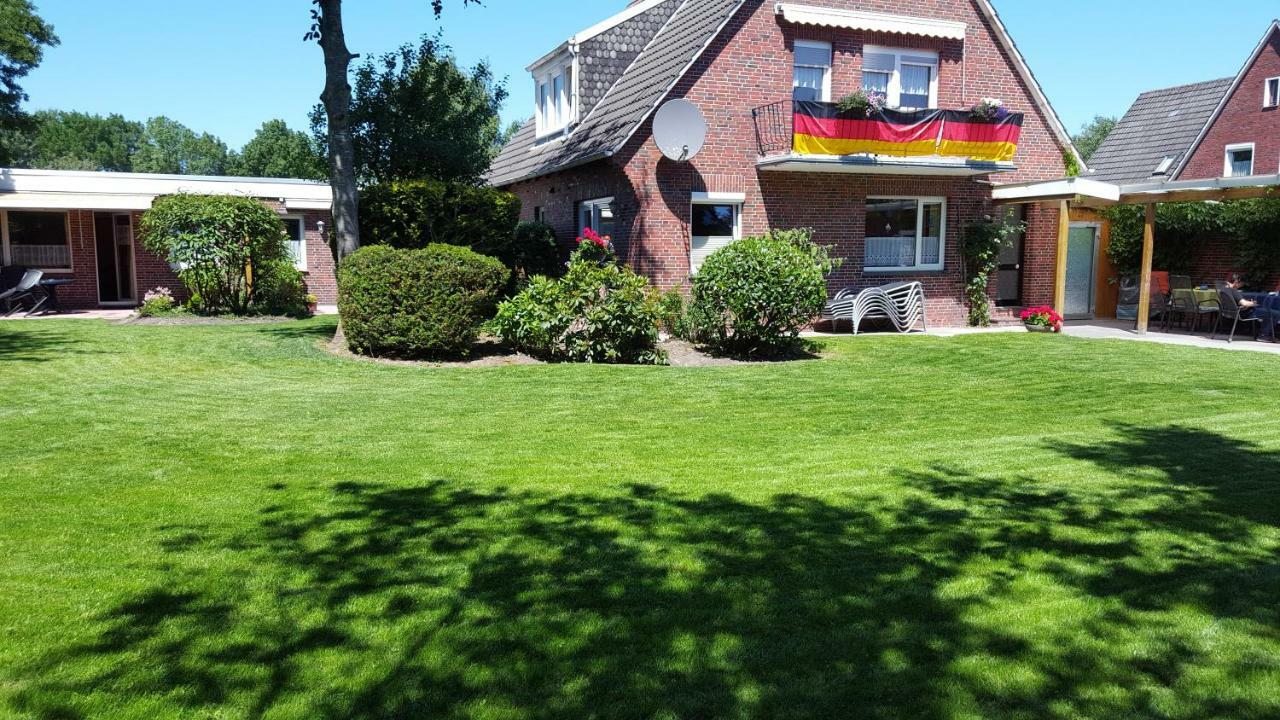 Wohnung 2 mit Balkon- Haus Annegrete Esens Exterior foto